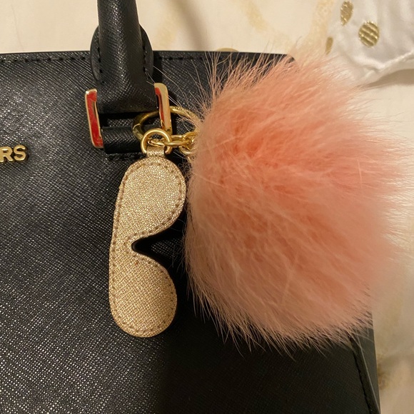 Michael Kors Selma Black Bag - Picture 5 of 5